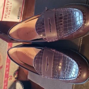Vionic loafers